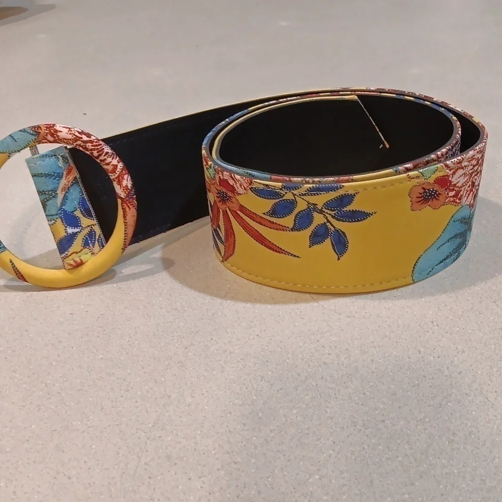 Yellow Floral Dotted Belt